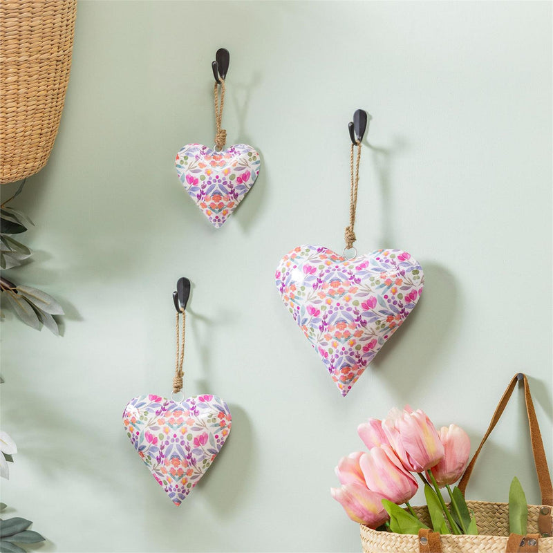 Petal Paradise Heart Shaped Metal Hanging Décor Set