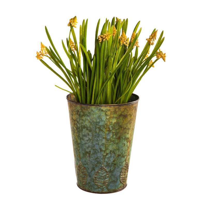 Set of 3 Nested Metal Planter with Leaf Embossing