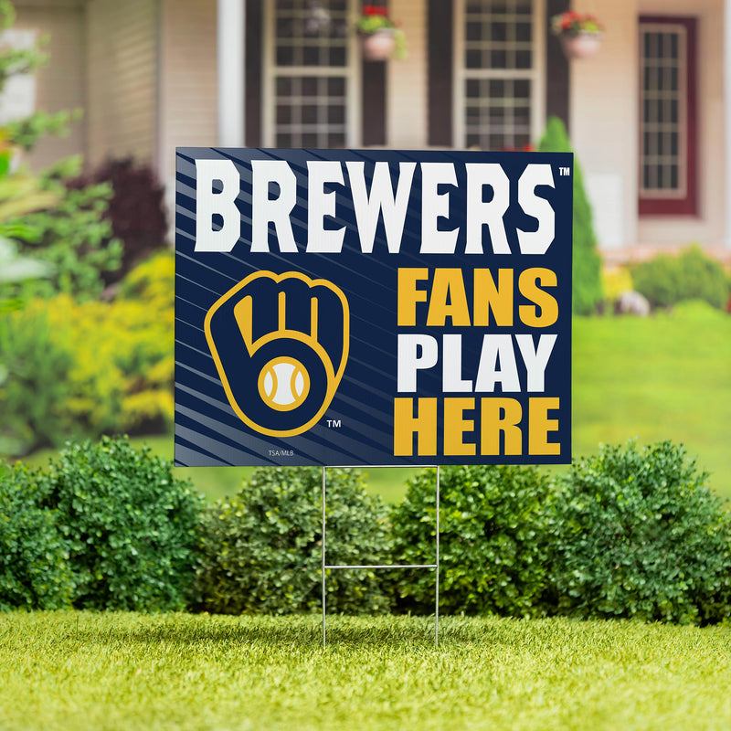 Milwaukee Brewers Yard Sign "Fans Play Here"