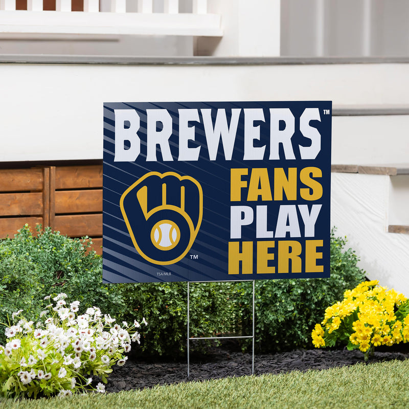 Milwaukee Brewers Yard Sign "Fans Play Here"