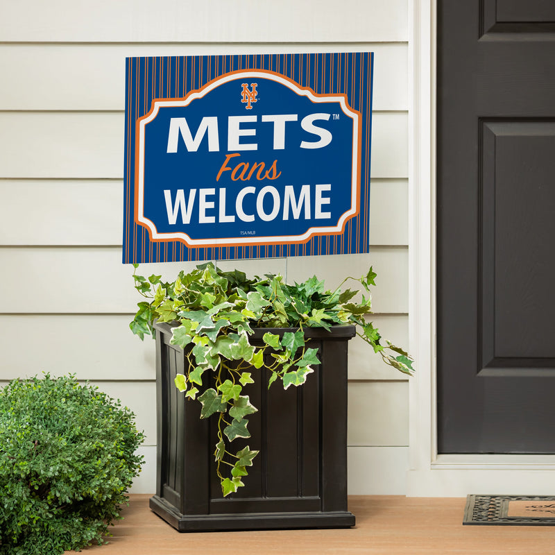 New York Mets Yard Sign, "Fans Welcome"