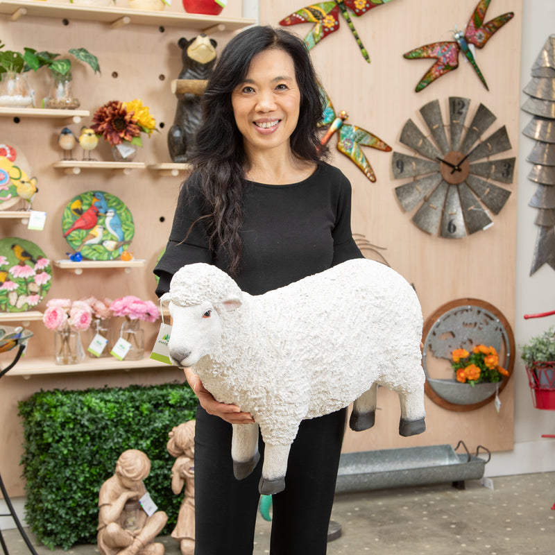 Sheep Statuary, Observing,842941a