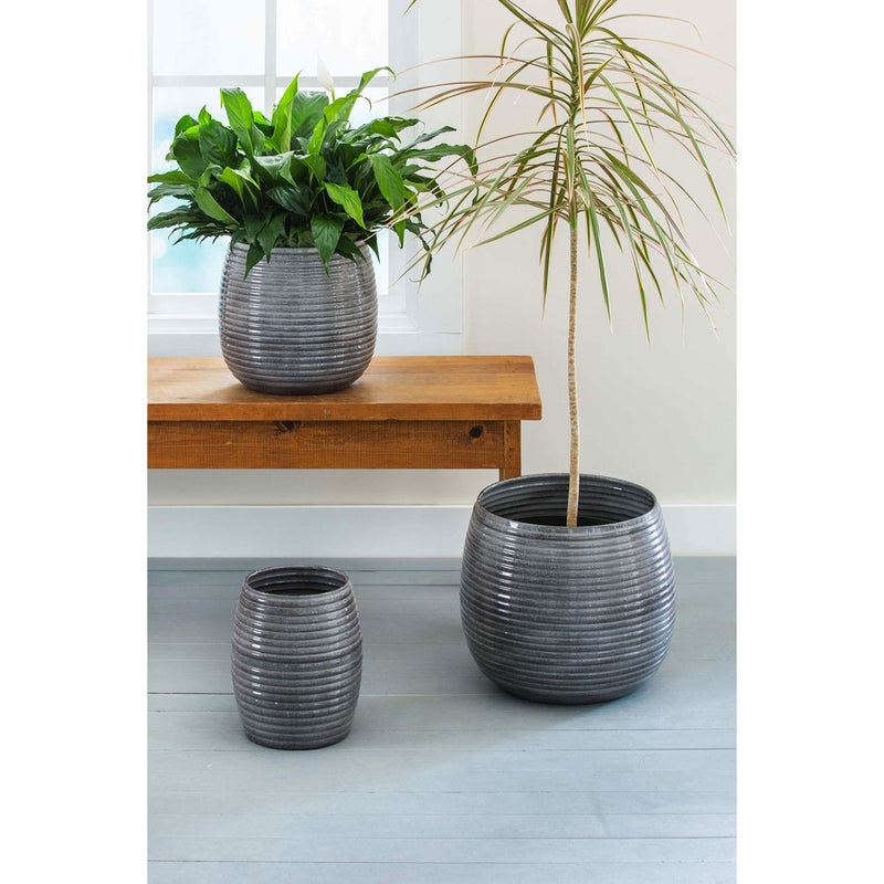 Metal Ribbed Planter, Set of 3