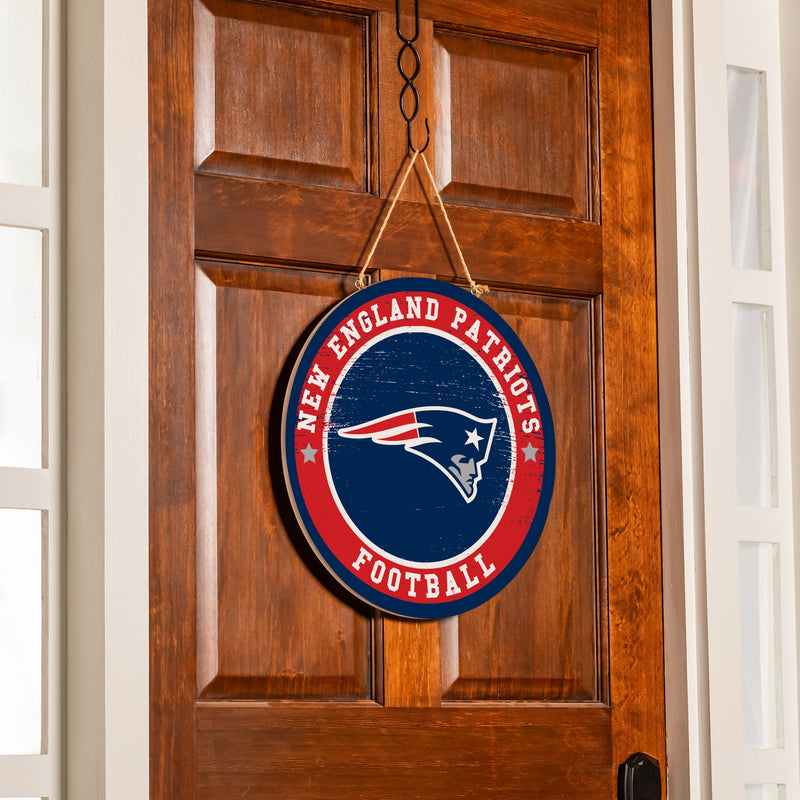 New England Patriots Round Door Decor with Hanging Rope, 18x18
