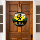 Pittsburgh Pirates Bigfoot Round Door Décor with Hanging Rope, 18x18