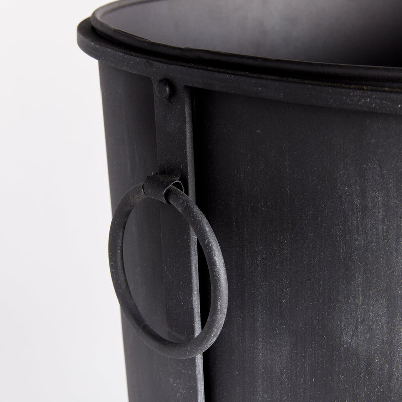 NAPA Home & Garden, OBERON PLANTER Collection