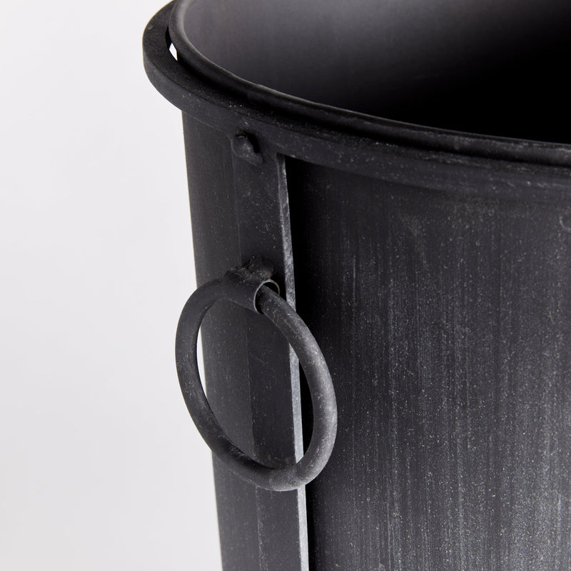 NAPA Home & Garden, OBERON PLANTER Collection