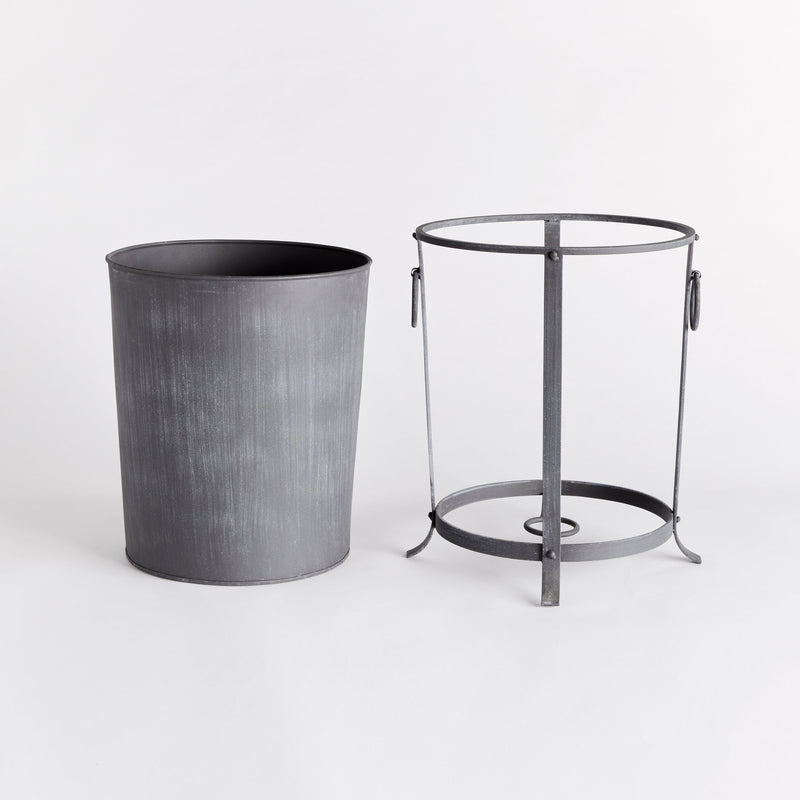 NAPA Home & Garden, OBERON PLANTER Collection