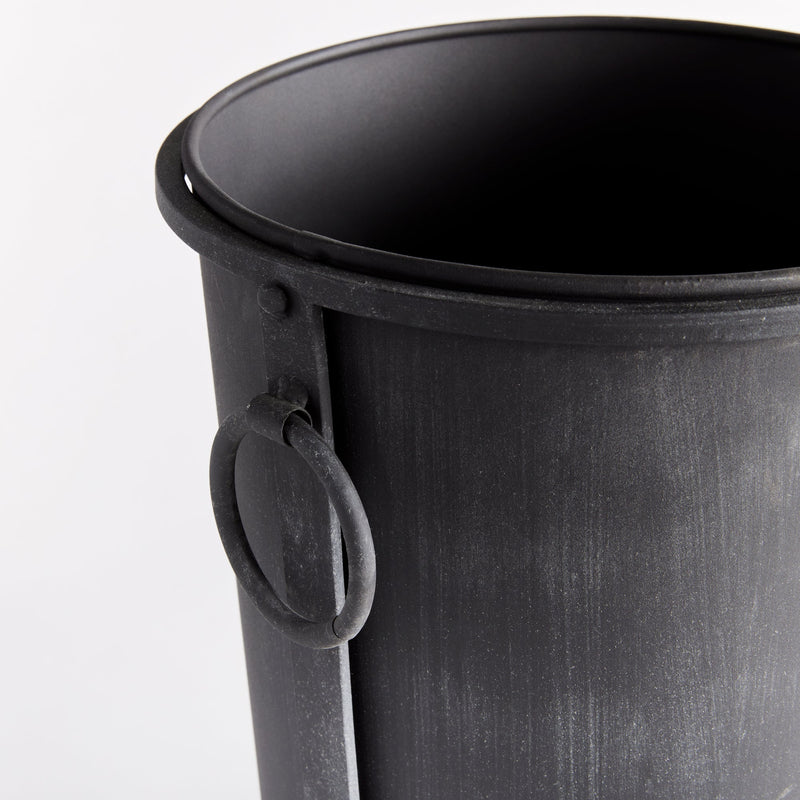 NAPA Home & Garden, OBERON PLANTER Collection