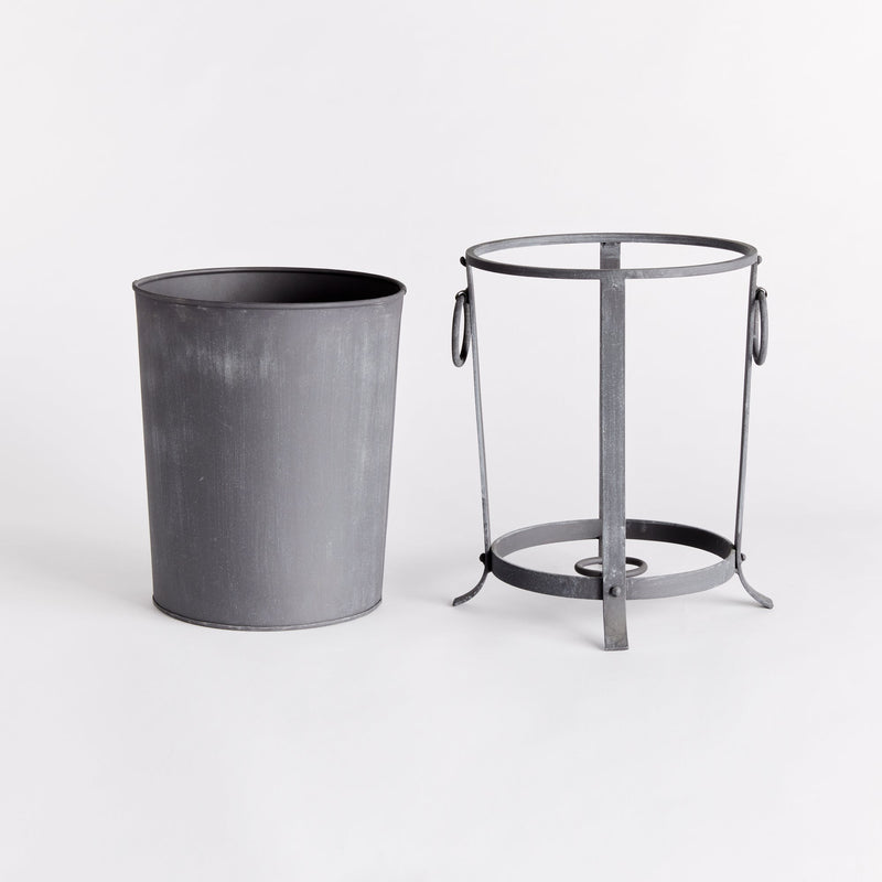 NAPA Home & Garden, OBERON PLANTER Collection