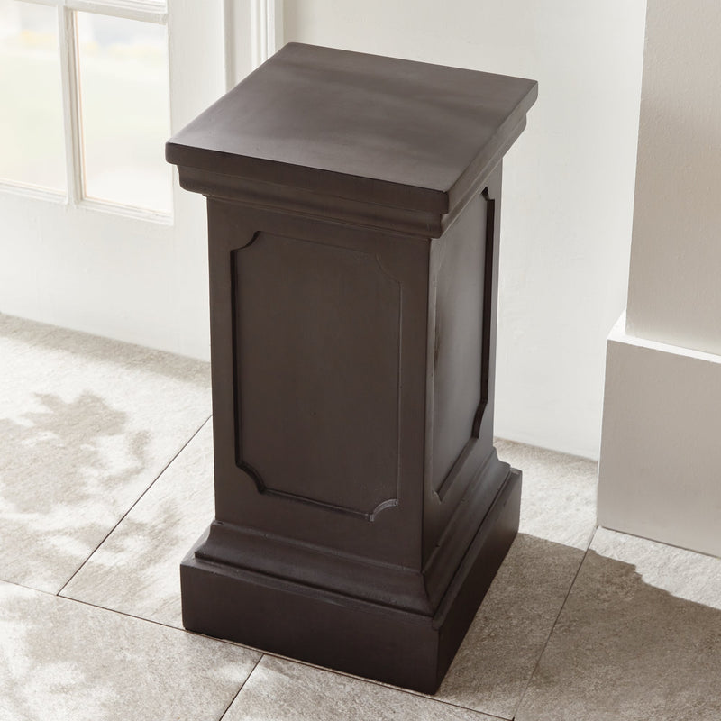 NAPA Home & Garden, FIBRECLAY Decorative Planters and Pedestals Collection