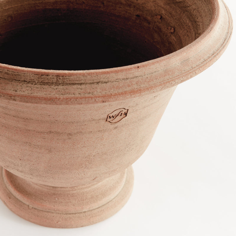 NAPA Home & Garden, WAKEFIELD Handmade Aston Pot Collection