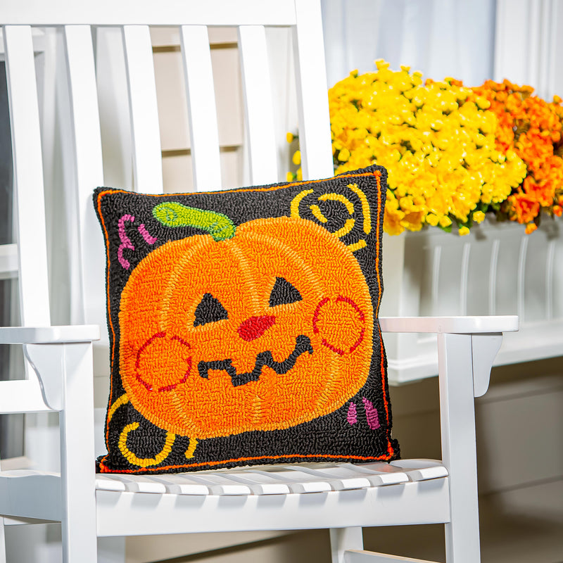 Indoor/Outdoor Jack-O-Lantern Pumpkin Hooked Polypropylene Throw Pillow 18"x18"