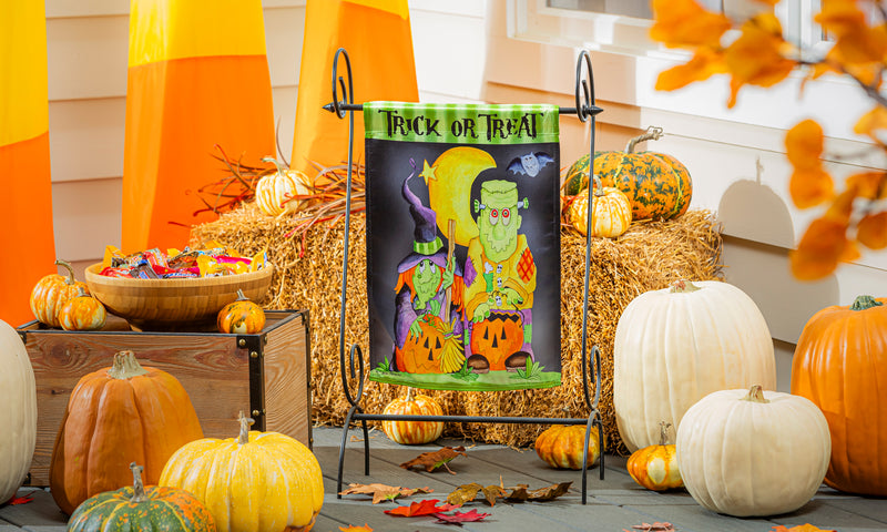 Scary Trick or Treat Lustre Garden Flag,14lu11959