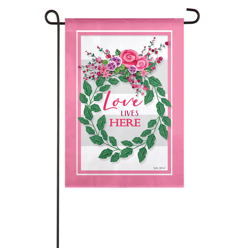 Love Lives Here Garden Suede Flag,14s9499