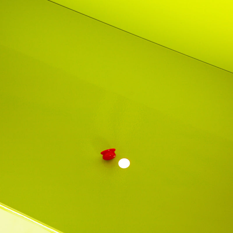 Metal Grow Table with Handle Green,47m3657